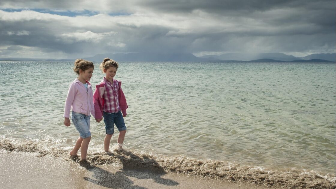 lrg-family-beach-mayo