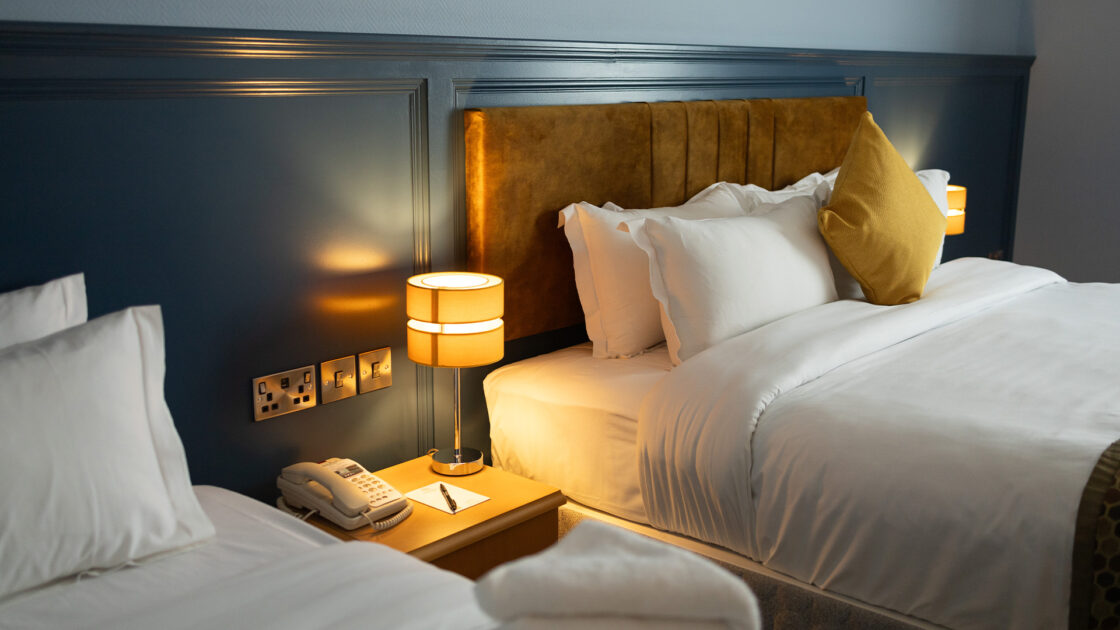 Chalk-&-Cheese-Travel-Club-Room